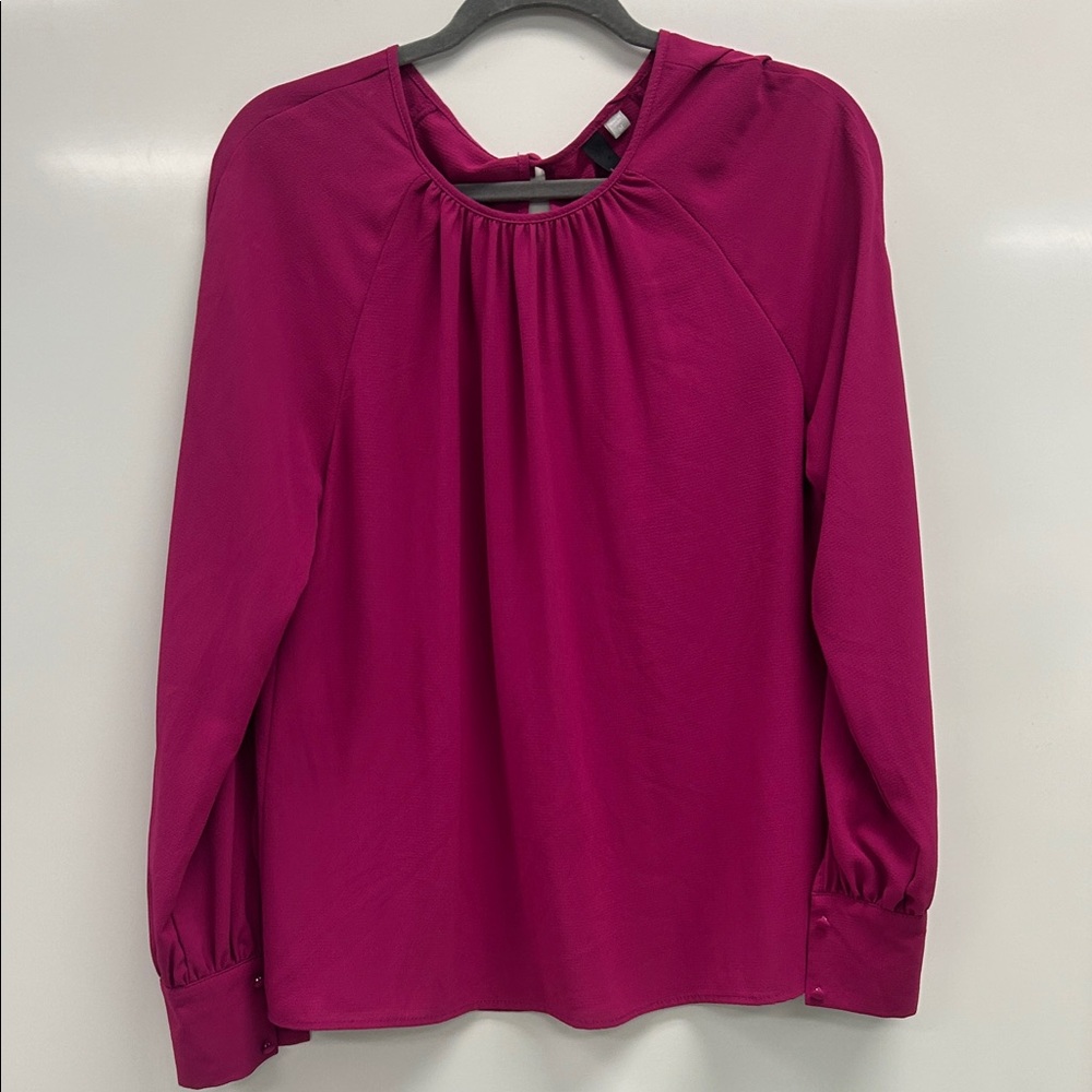 EUC Kut from the Kloth Fuchsia Long Sleeve Blouse